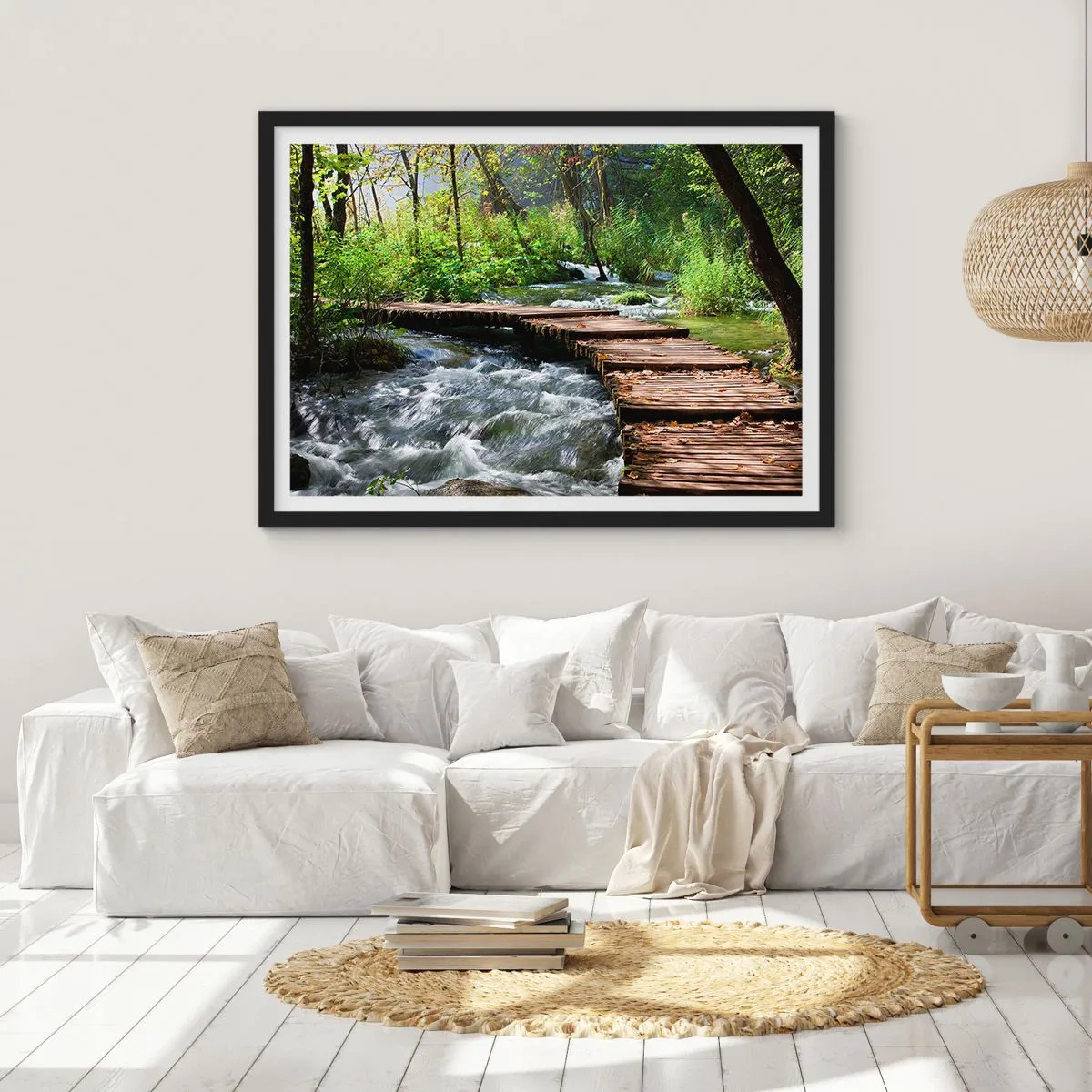Poszter fehér keretben - A habzó zuhatag felett - 70x50 cm