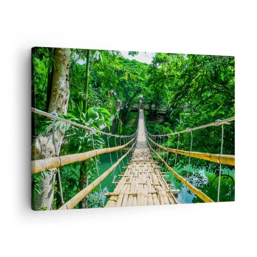 Vászonkép - Egy függő bambuszhíd, zöld növényzettel körülvéve - 70x50cm - Majomhíd a zöld felett - Modern fali dekoráció nappalihoz és hálószobához ARTTOR