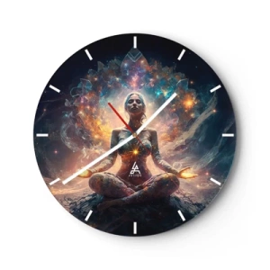 Falióra, Óra - Egy meditáló nő, akit a galaxis színeiben pompázó energia vesz körül. - 30x30cm - A jó energia áramlása - Modern fali dekoráció nappalihoz, konyhához és hálószobához ARTTOR