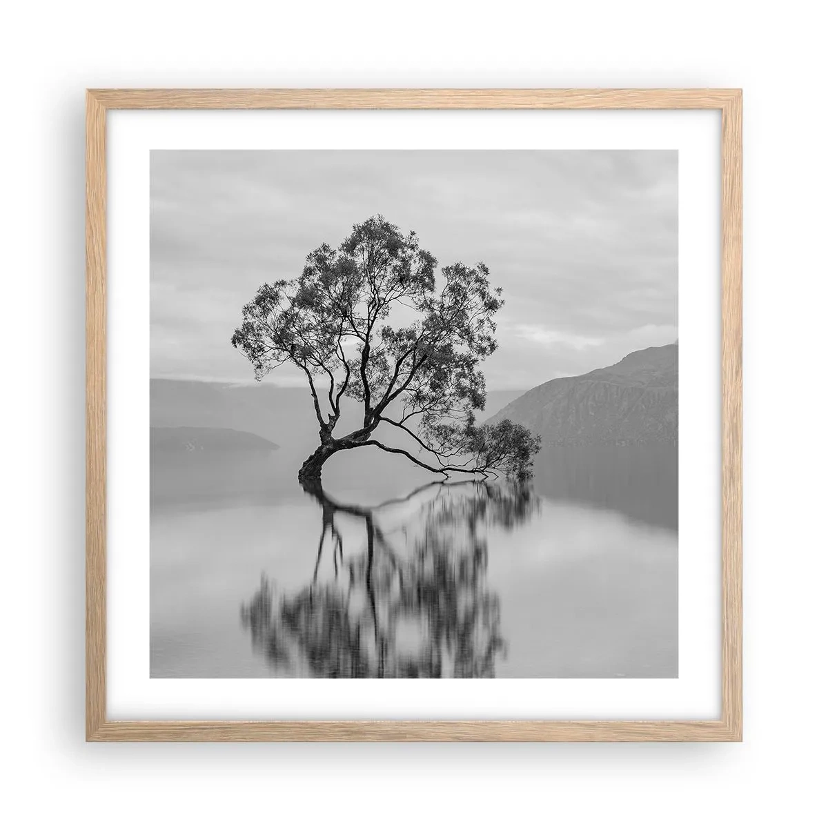 Poszter világos tölgy keretben - Van egy ilyen ország - 50x50 cm