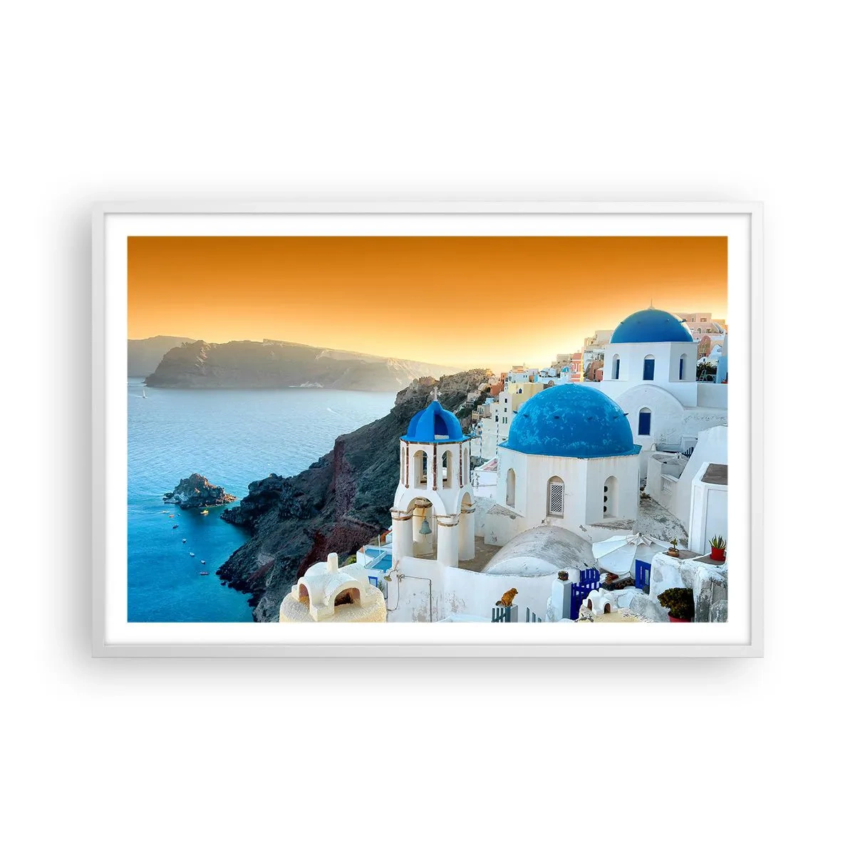 Poszter fekete keretben - Santorini – rásimulva a sziklákra - 91x61 cm