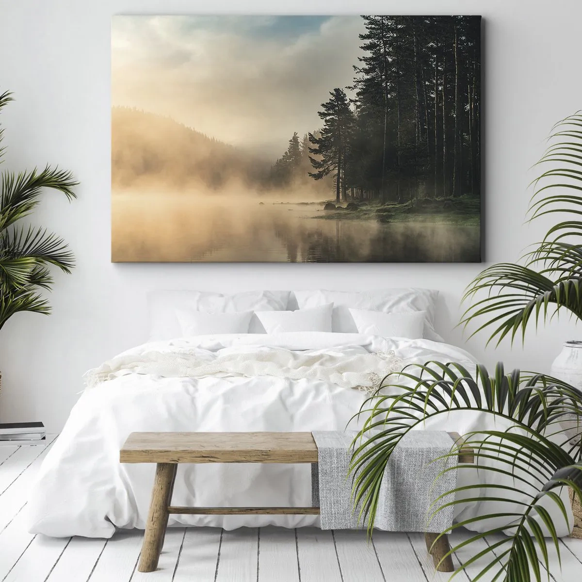 Vászonkép - Ködös erdő egy nyugodt tó felett - 70x50cm - A nap születése - Modern fali dekoráció nappalihoz és hálószobához ARTTOR