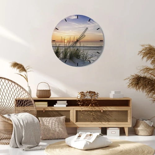 Falióra, Óra - Gyönyörű tengerparti táj naplementekor, fűvel a háttérben - 30x30cm - Nézz, gondolkozz, érezz - Modern fali dekoráció nappalihoz, konyhához és hálószobához ARTTOR