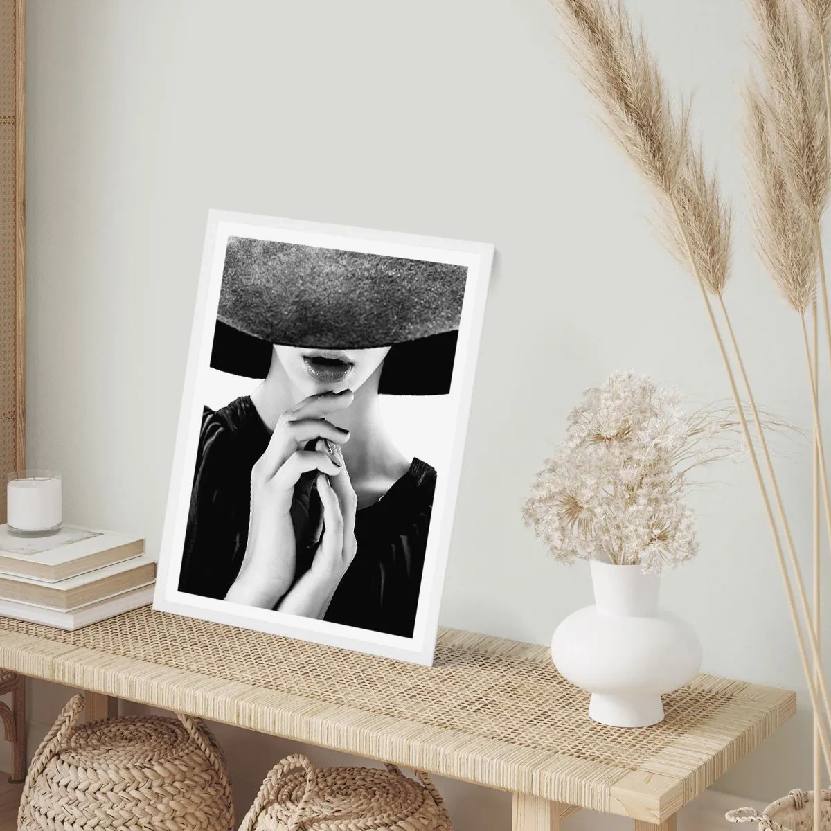 Poszter fekete keretben - Rejtett szépség - 30x40 cm