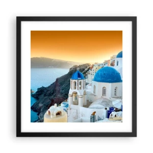 Poszter fehér keretben - Santorini – rásimulva a sziklákra - 40x40 cm