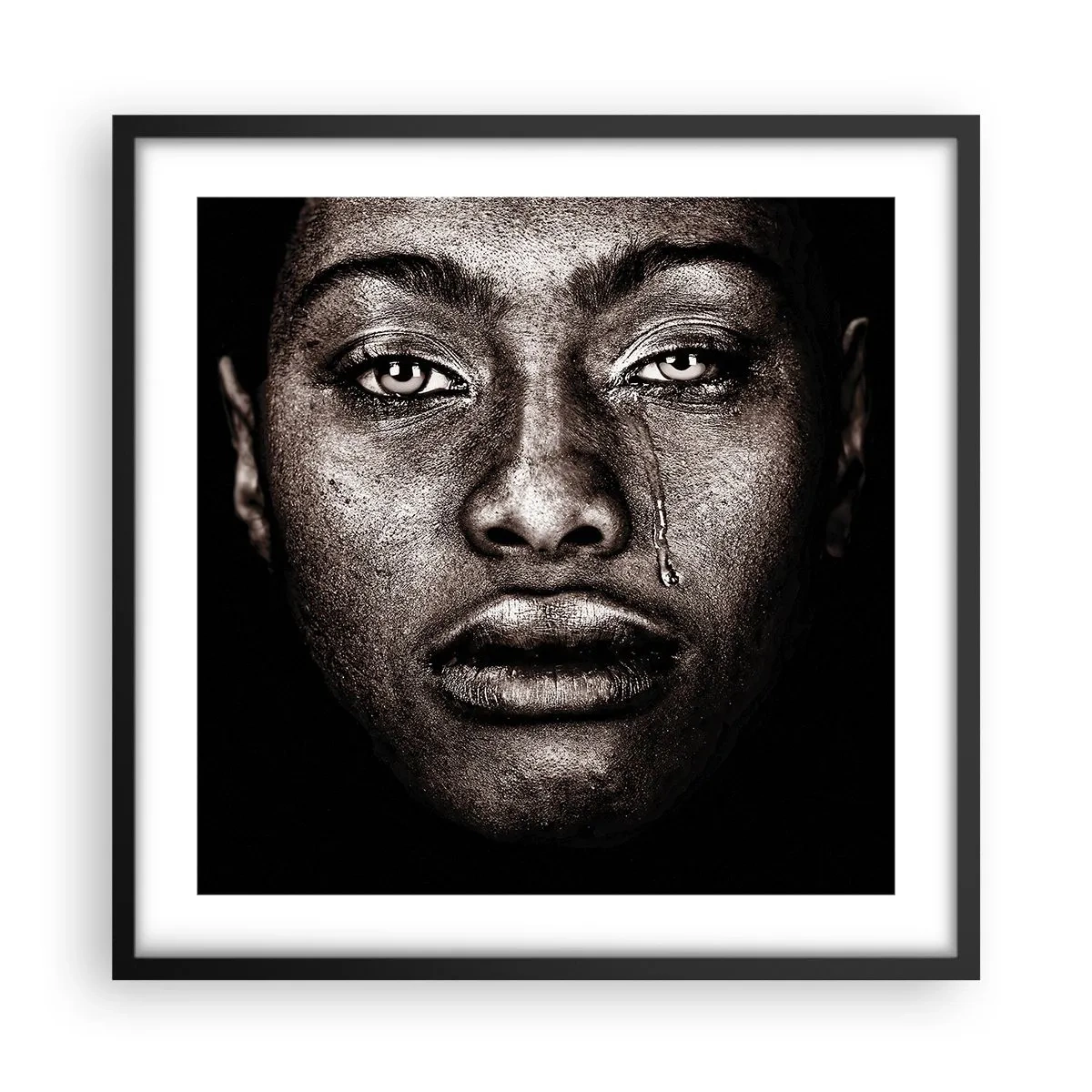 Poszter fehér keretben - Egy könnycsepp - 50x50 cm