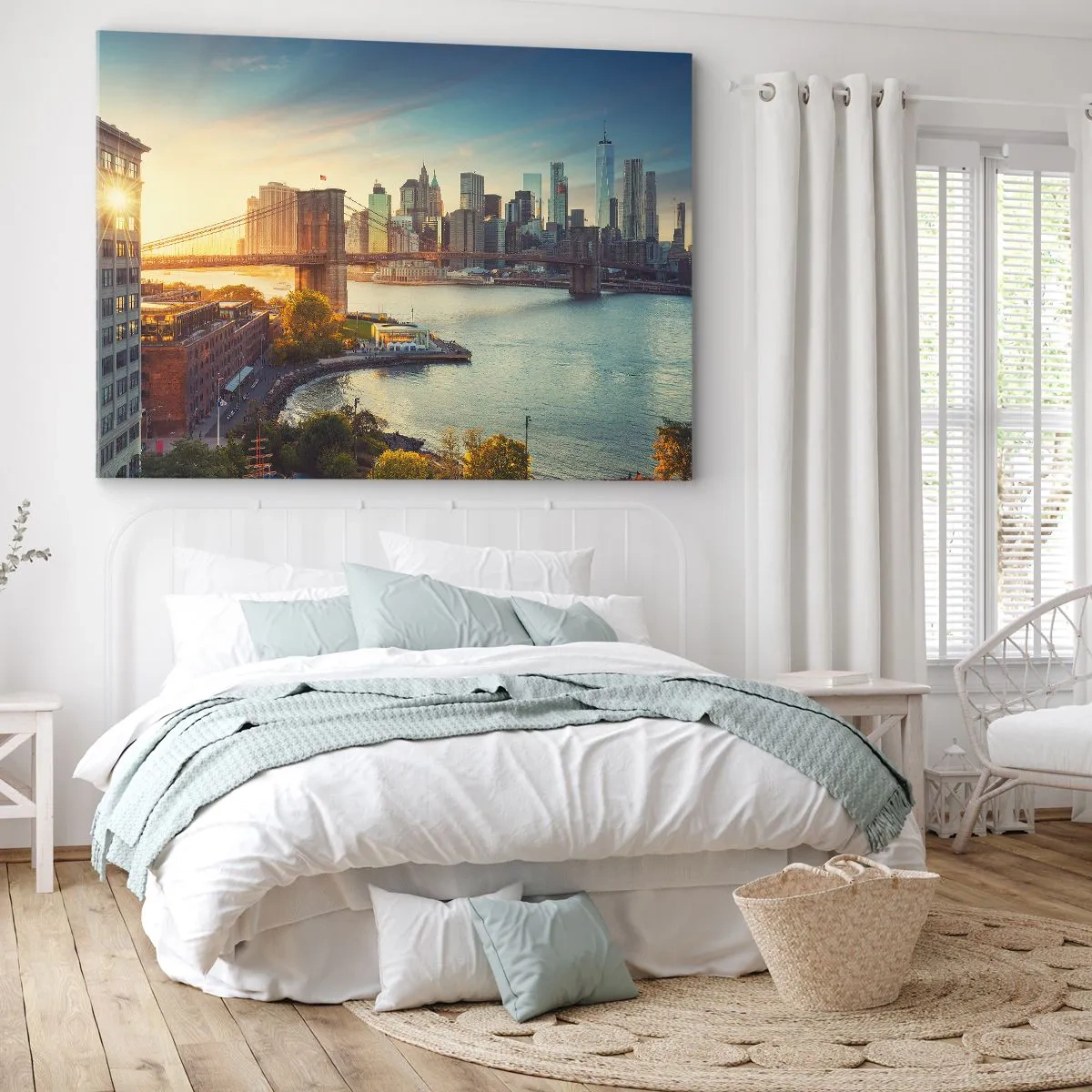 Vászonkép - A város panorámája a híddal naplementekor - 70x50cm - Nagyváros hajnala - Modern fali dekoráció nappalihoz és hálószobához ARTTOR