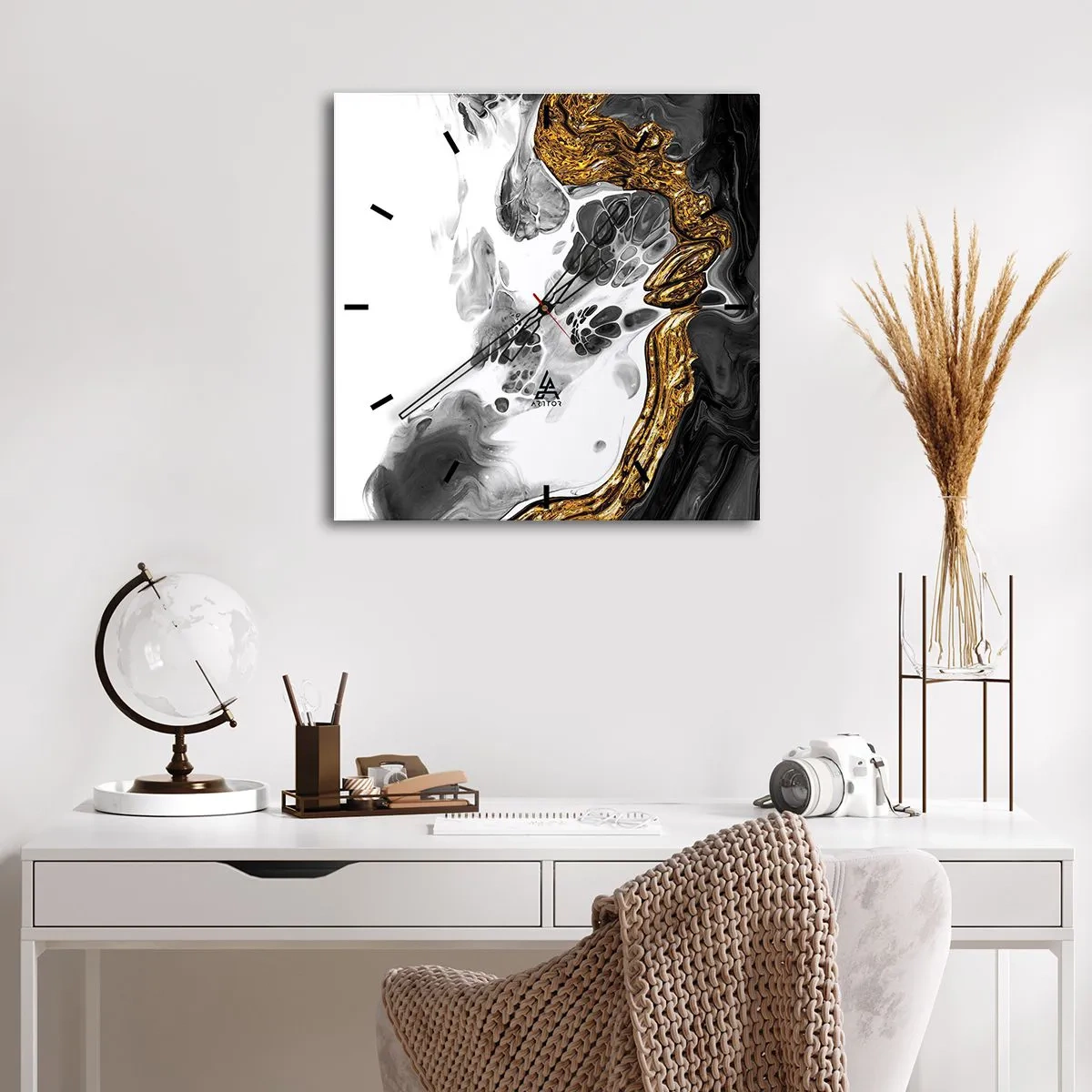 Falióra, Óra - Szerves kompozíció - 30x30 cm