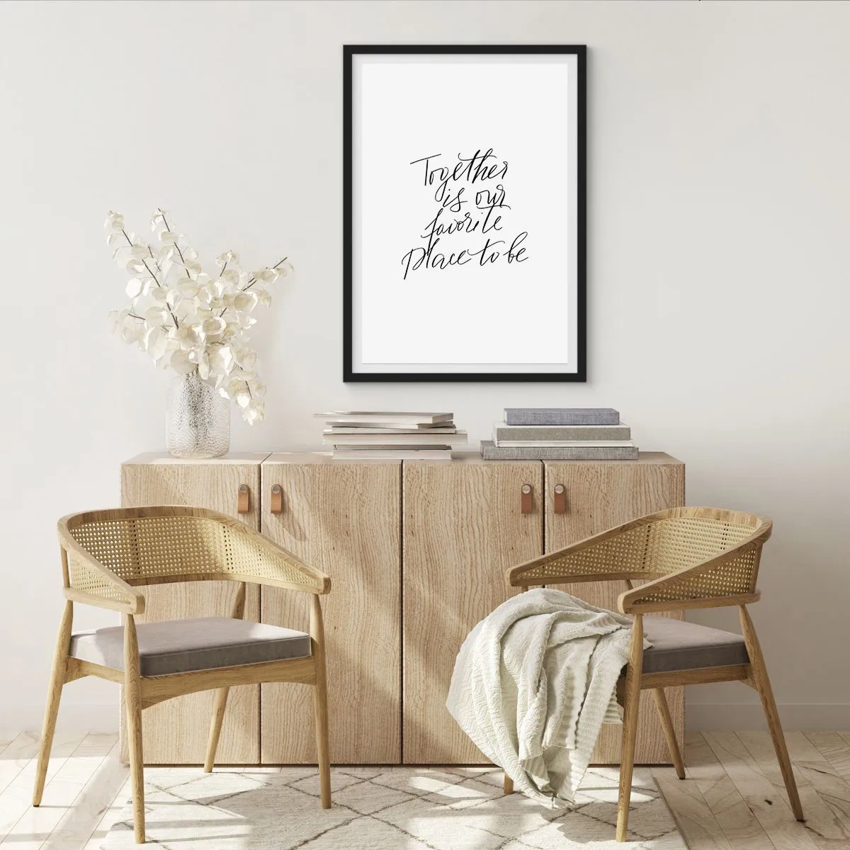 Poszter fehér keretben - „Együtt a kedvenc helyünk” idézet fehér háttérrel - 50x70cm - Te is érzed? - Modern fali dekoráció nappalihoz és hálószobához ARTTOR
