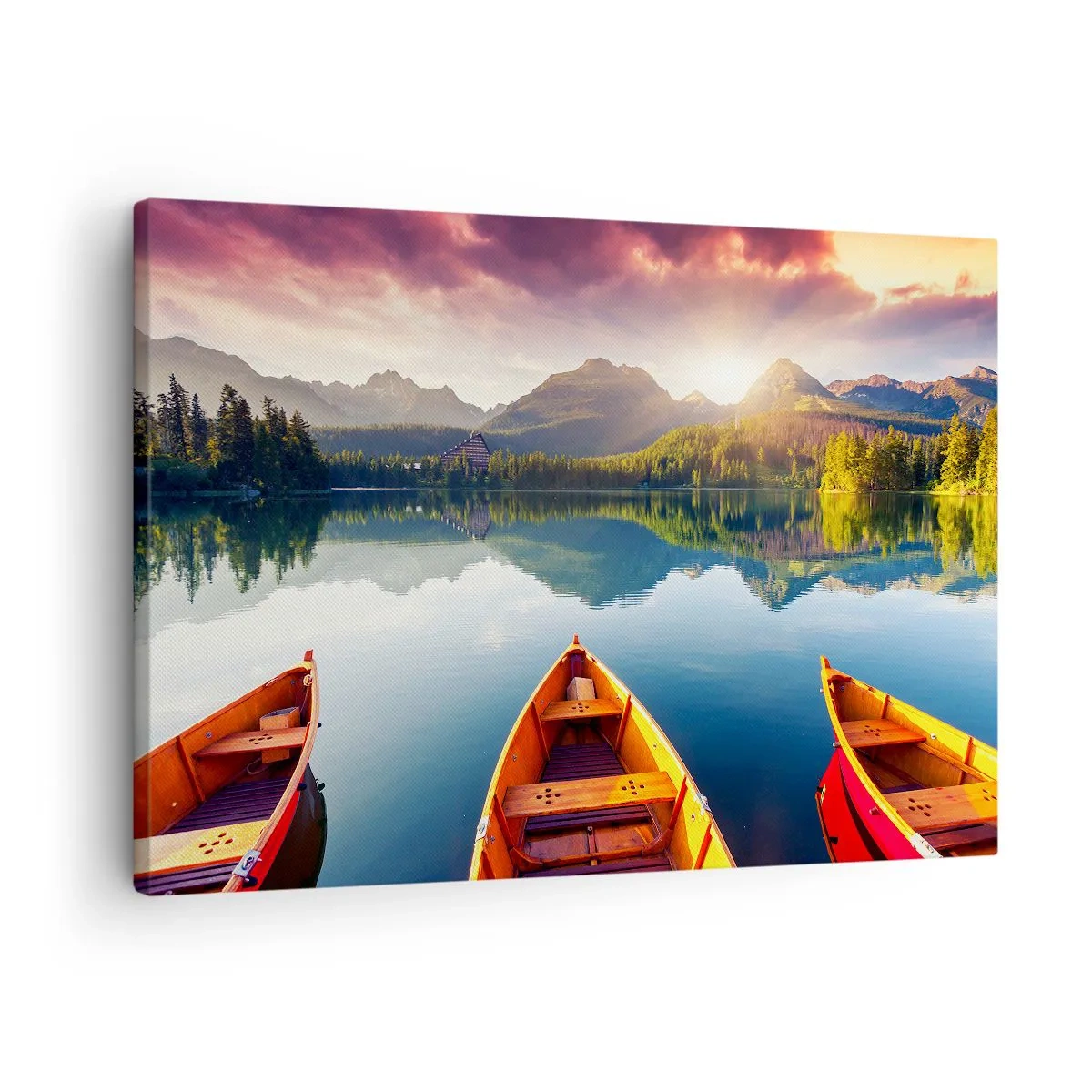 Vászonkép - Három fa csónak egy hegyi tó hátterében naplementekor - 70x50cm - Semmi a természet ellen - Modern fali dekoráció nappalihoz és hálószobához ARTTOR