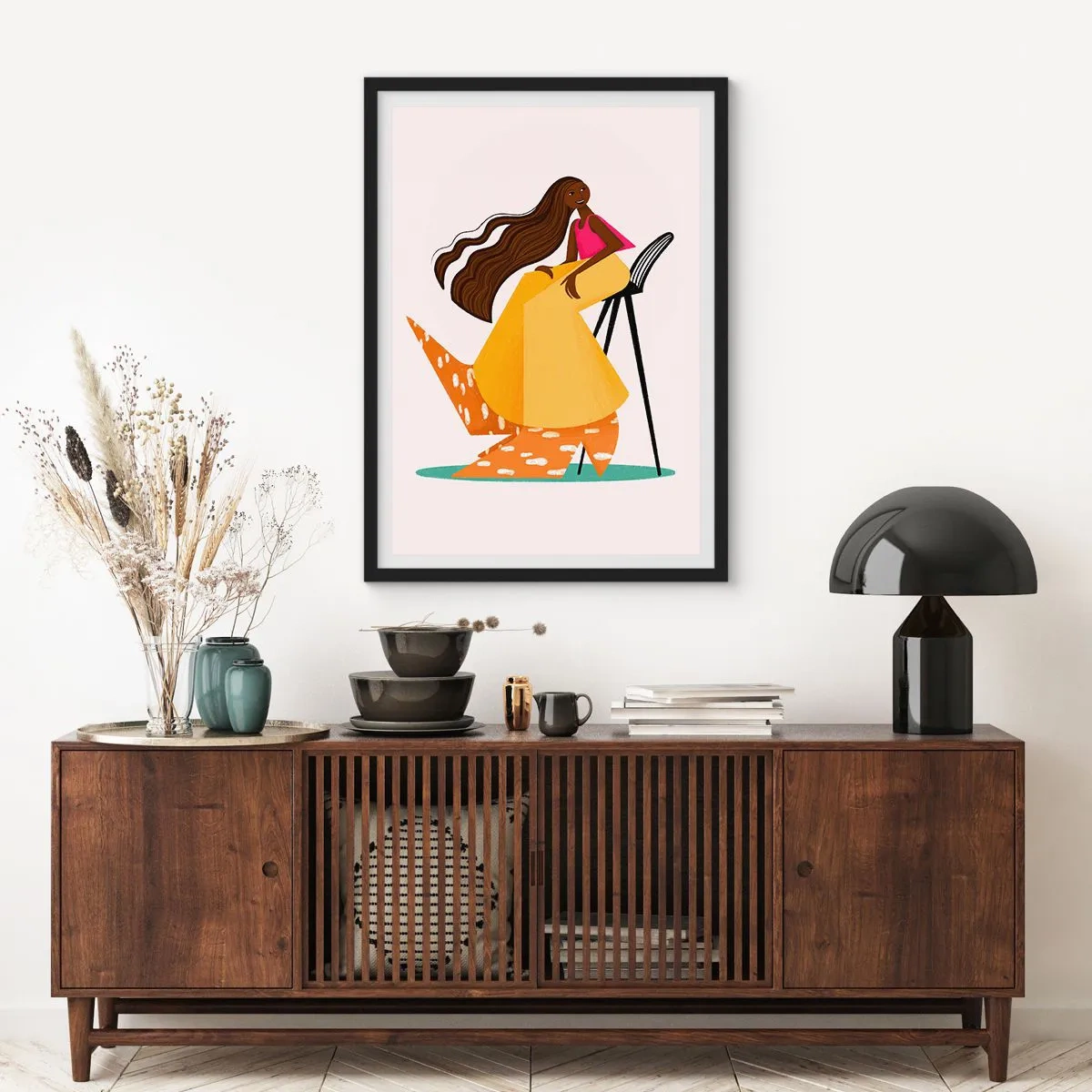 Poszter fehér keretben - Stilizált női alak meleg színekkel absztrakt háttér előtt. - 50x70cm - A divat is szórakoztató - Modern fali dekoráció nappalihoz és hálószobához ARTTOR