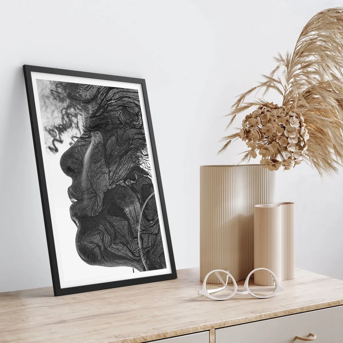 Poszter fehér keretben - Női arc profilja absztrakt mintákkal és részletekkel - 50x70cm - Álmokba gabalyodva - Modern fali dekoráció nappalihoz és hálószobához ARTTOR
