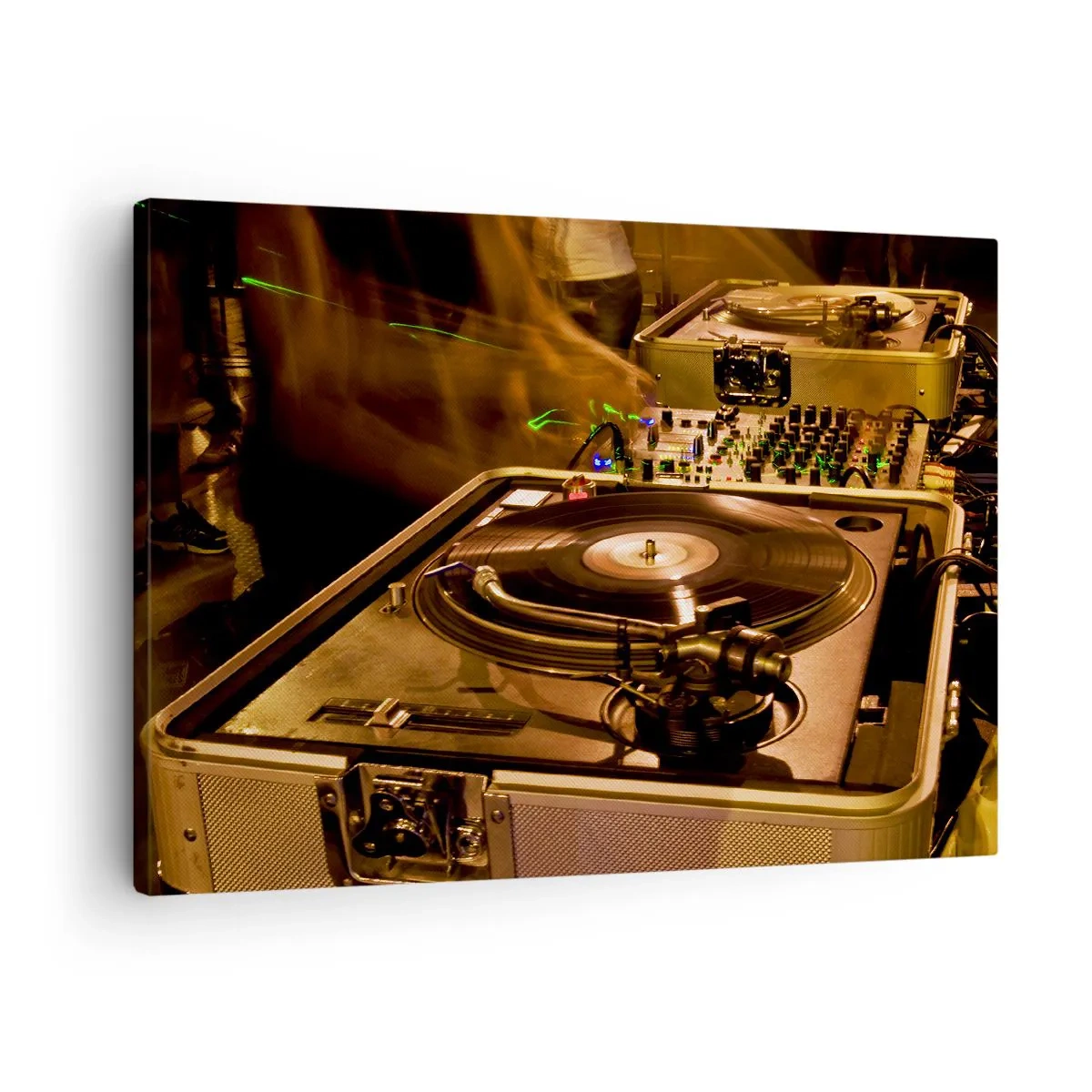 Vászonkép - DJ felszerelés lemezjátszóval és keverővel egy buli alatt - 70x50cm - Érzed az erőt? - Modern fali dekoráció nappalihoz és hálószobához ARTTOR
