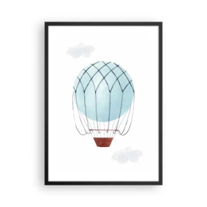 Poszter fehér keretben - Egy akvarell hőlégballon lebeg a felhők között - 50x70cm - Minden a felhőkben - Modern fali dekoráció nappalihoz és hálószobához ARTTOR