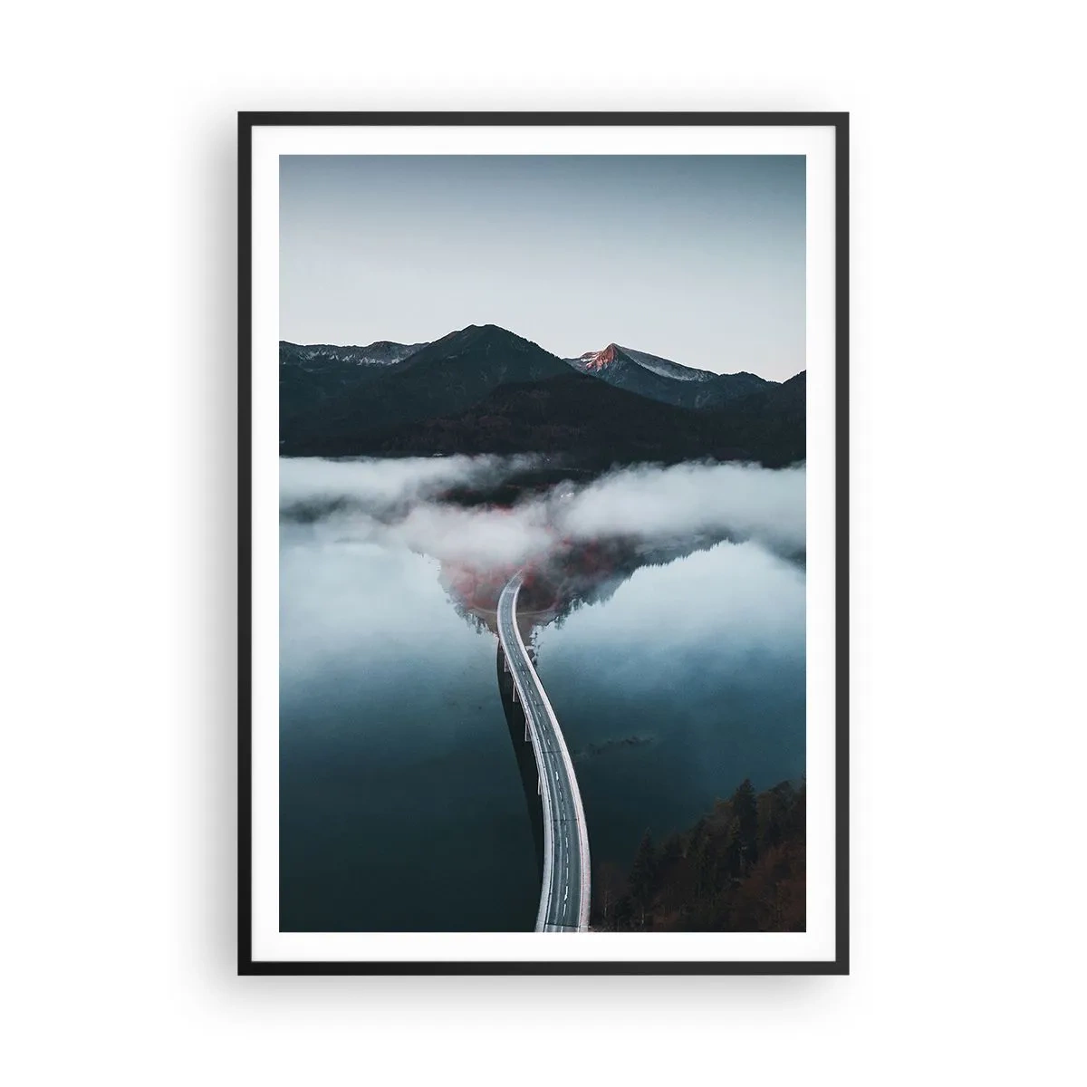 Poszter fehér keretben - Tükörsima víz felett - 70x100 cm