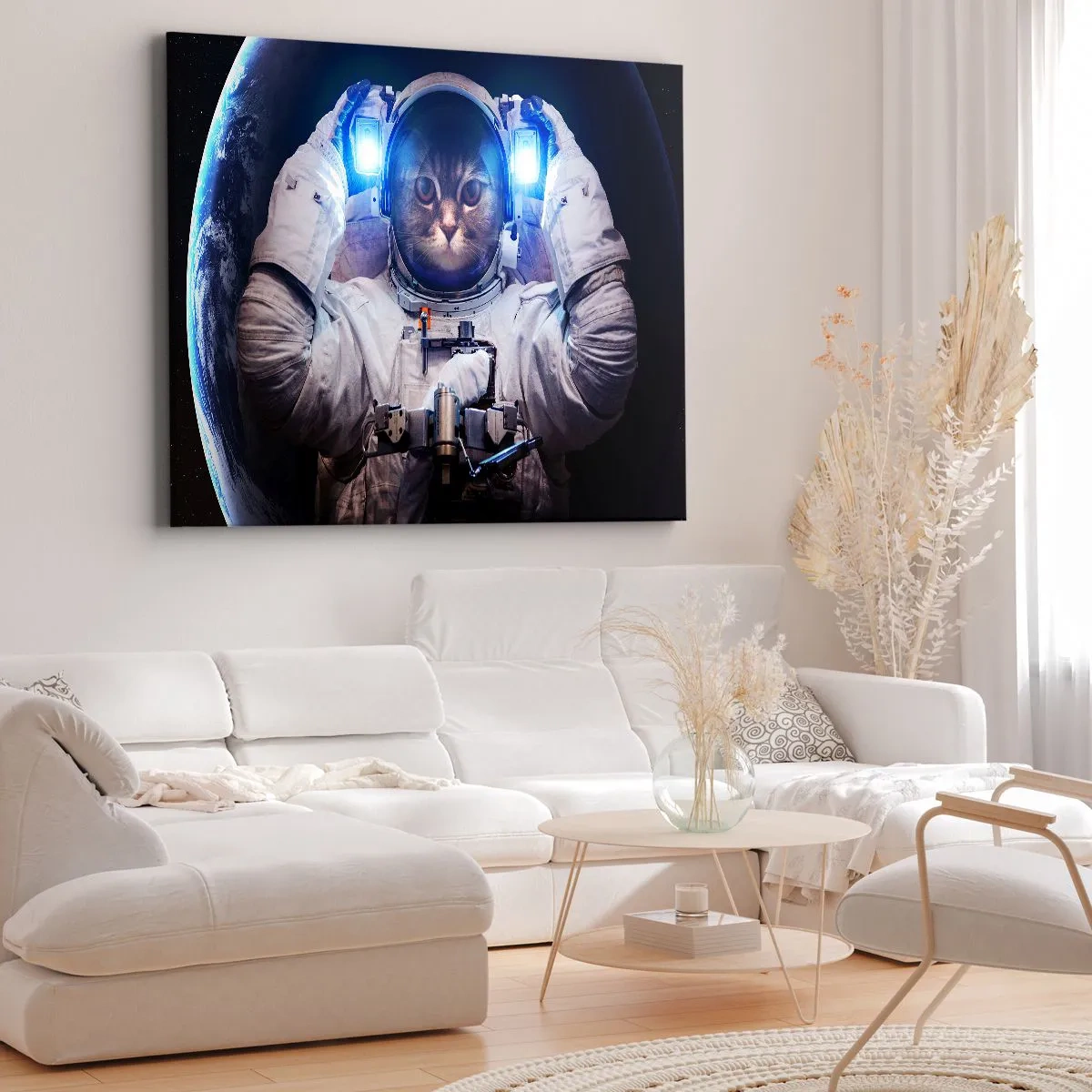 Vászonkép - Egy macska űrhajósruhában, a Földdel a háttérben és egy erős fénnyel. - 70x50cm - Houston, baj van - Modern fali dekoráció nappalihoz és hálószobához ARTTOR