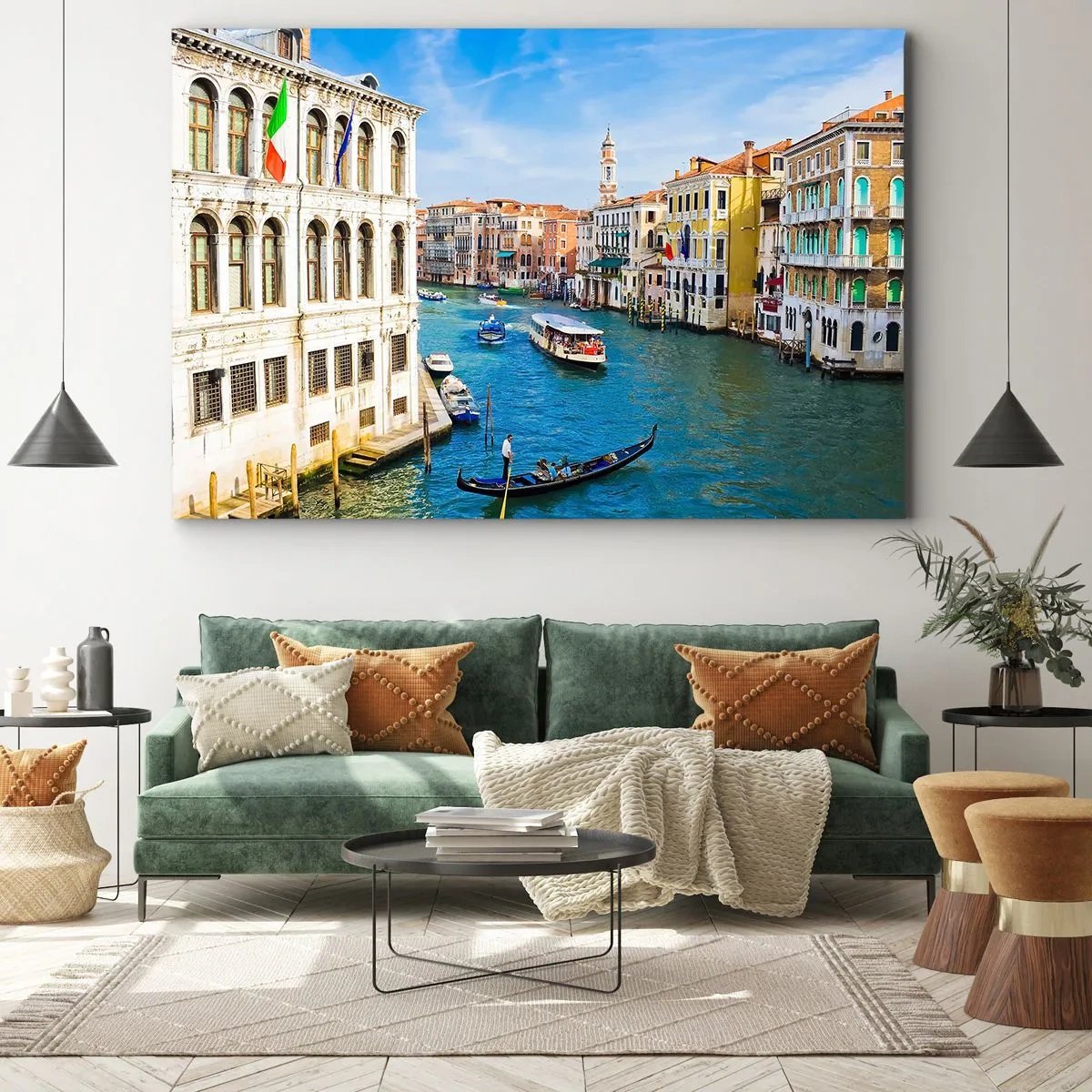 Vászonkép - Egy velencei csatorna gondolával és színes épületekkel - 70x50cm - Az egyetlen forgalom a világon - Modern fali dekoráció nappalihoz és hálószobához ARTTOR