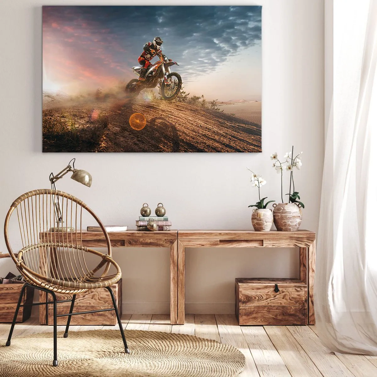 Vászonkép - Motoros a dűnék között naplementekor - 70x50cm - Győzelemért - Modern fali dekoráció nappalihoz és hálószobához ARTTOR