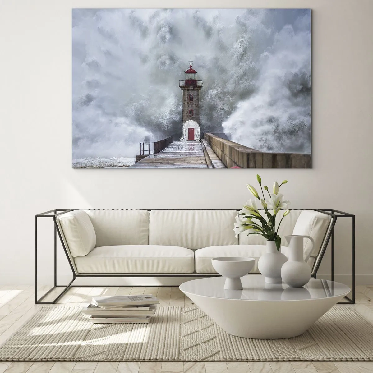Üveg kép - Egy világítótornyot eltalál egy erős hullám. - 70x50cm - A vizek ordítása, a vihar zaja - Modern fali dekoráció nappalihoz és hálószobához ARTTOR