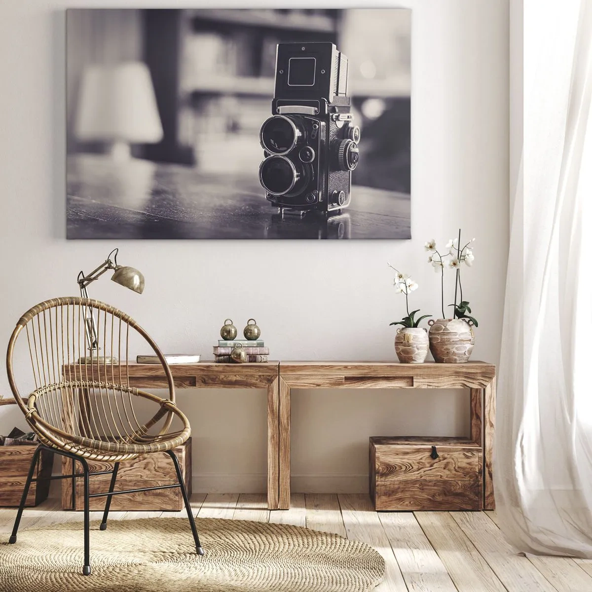 Vászonkép - Antik fényképezőgép fekete-fehérben - 70x50cm - Egy régi fénykép varázsa - Modern fali dekoráció nappalihoz és hálószobához ARTTOR