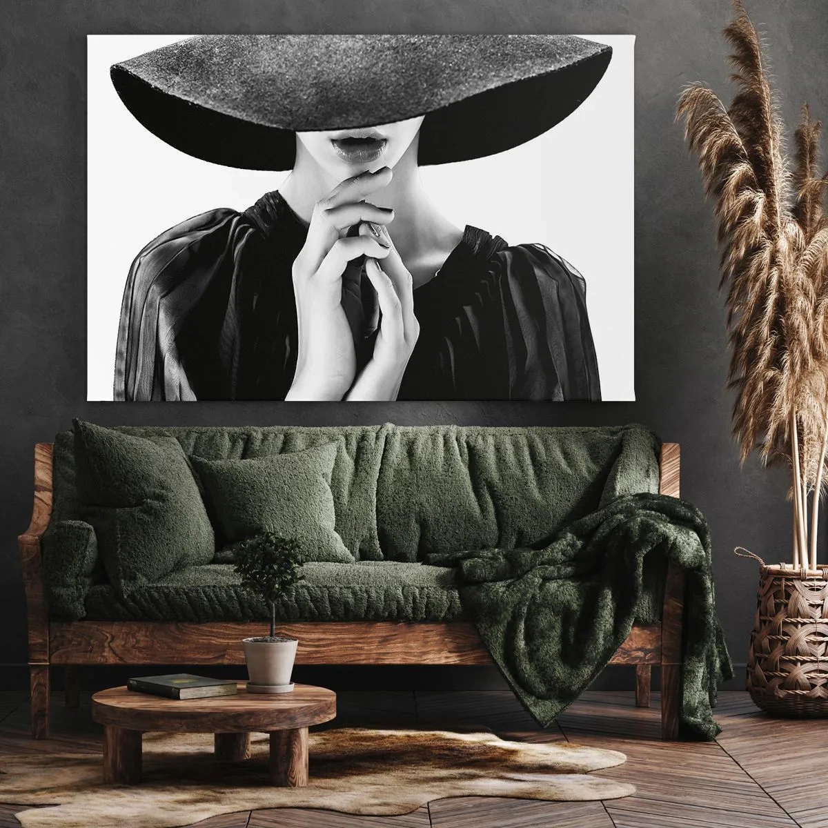 Vászonkép - Stílusos nő egy nagy kalapban, fekete-fehér árnyalatokban - 70x50cm - Rejtett szépség - Modern fali dekoráció nappalihoz és hálószobához ARTTOR