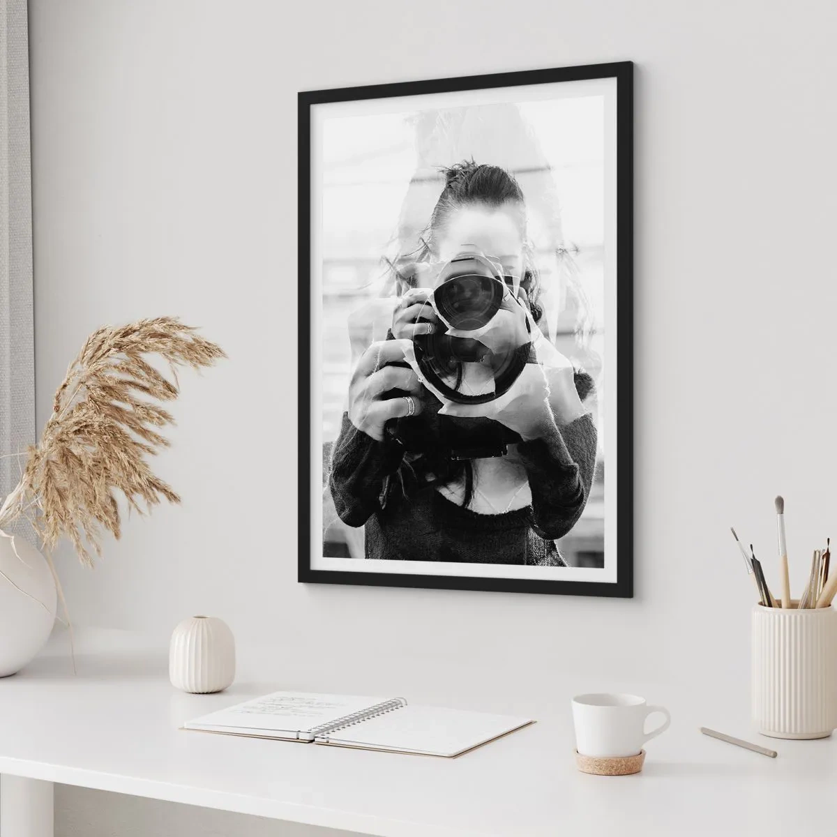 Poszter fehér keretben - Alkotó meg ez eszköze - 70x100 cm